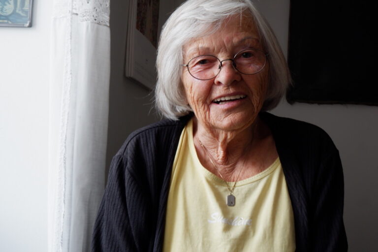 Marcia Rebay VIERTELGESCHICHTE(N) zeitkapsel.tel